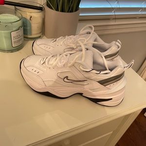 chunky Nike tennis shoes size 7 but could fit a 6.5